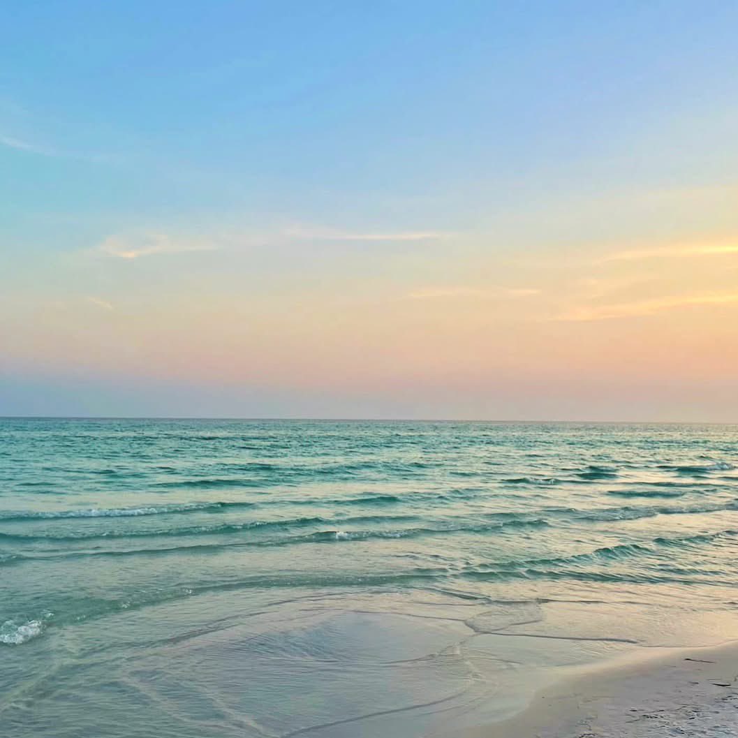 HiltonSandestin's tweet photo. Nothing but sunsets and the best memories at Hilton Sandestin ✨🌅
#hiltonsandestin #sunsets #sunsetviews #visitfl #visitflorida https://t.co/Kqg5zfTdxS