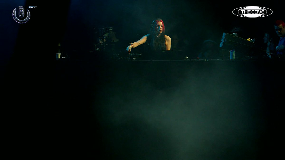 🍋BangGoTheBells 💋🧙🏻♀️✨ tweet media