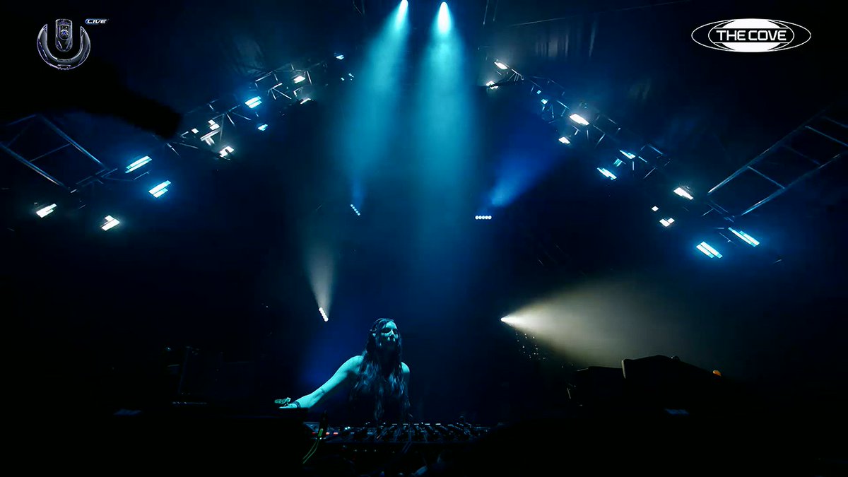 🍋BangGoTheBells 💋🧙🏻♀️✨ tweet media