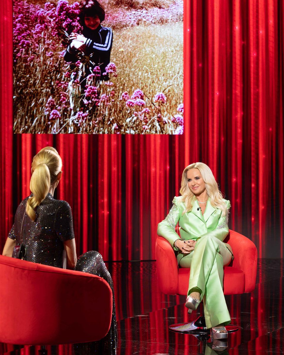 ANT1TV's tweet image. Το «Moments» καλεί στη σκηνή του τη Μαρία Μπεκατώρου.

▶️ Το #Moments με τη Ζέτα Μακρυπούλια είναι τώρα στον ΑΝΤ1.

#ant1tv #TuneIn