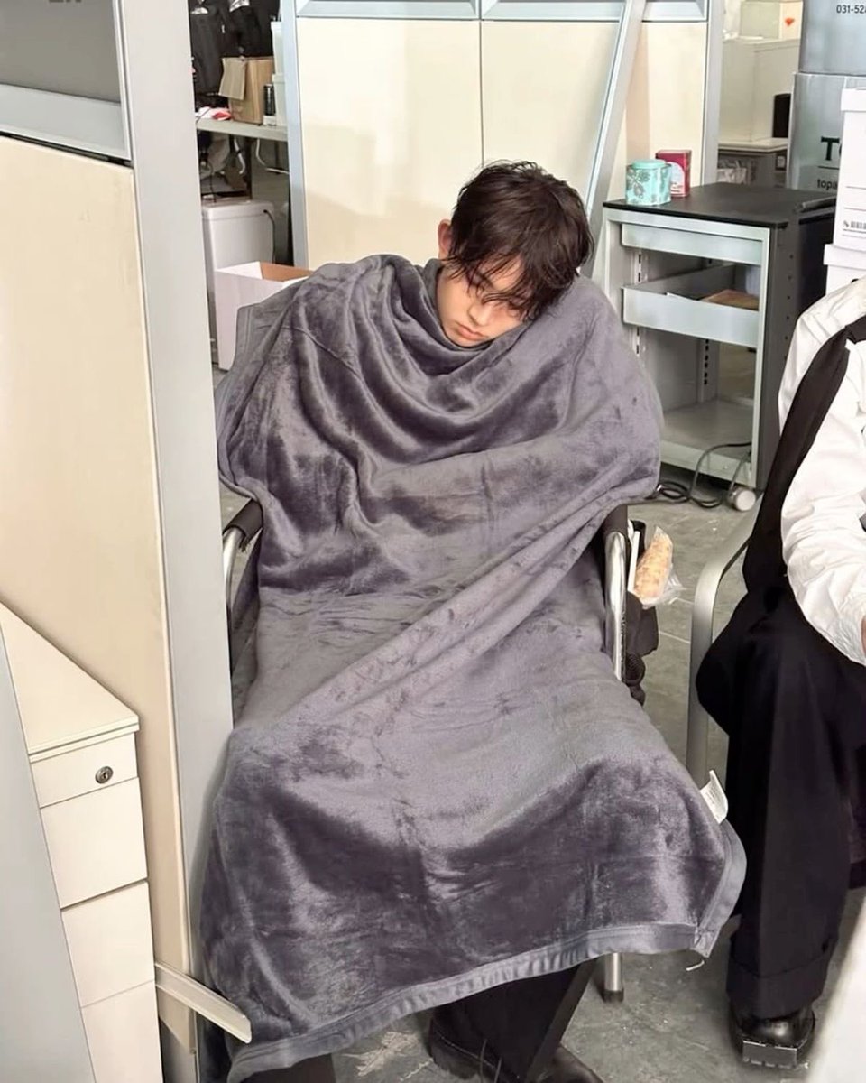 tofii | Enhypen is 7 tweet media