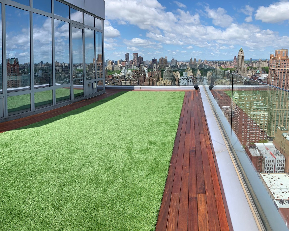 ArtificialTurf_'s tweet photo. ATS in the city🏙

Our commercial turf is made to handle high traffic while staying clean, green, &amp; low-maintenance. From rooftops to courtyards, it’s a durable solution that saves time, reduces costs, and elevates any property.

Start your project today✅ https://t.co/5w8uYKZsHx https://t.co/gEPfv6hBtS