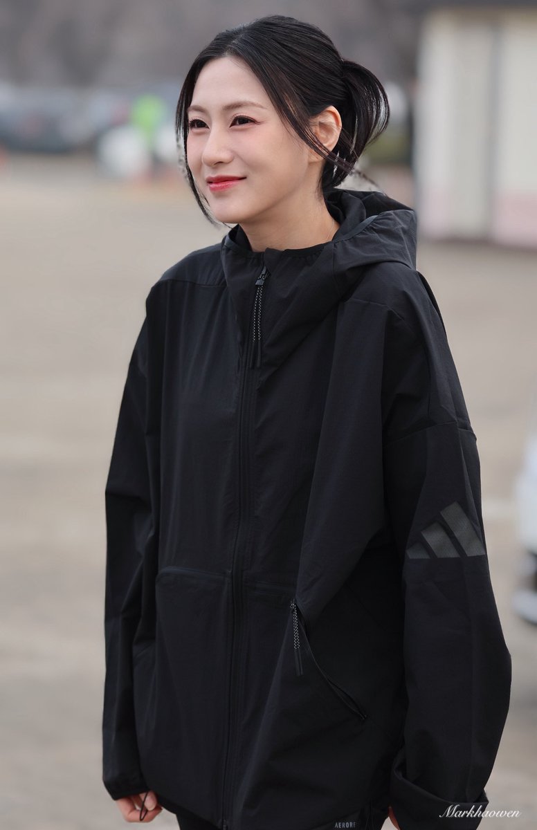 260328 K리그 10km 런 

오늘 누나 따라 10km를 완주했는데 제가 10km를 처음 뛰었습니다🏃<a href="/Apinkohy/">오하영</a>

 #오하영 #Hayoung #에이핑크 #Apink