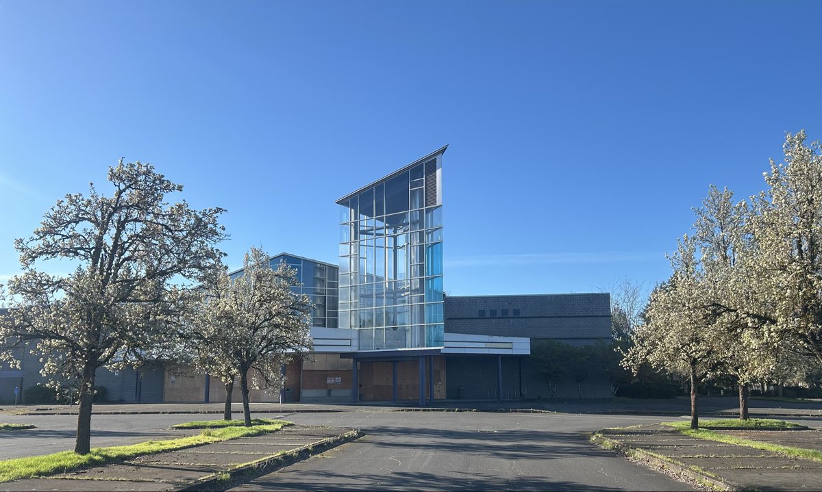 Conservative in Oregon tweet media