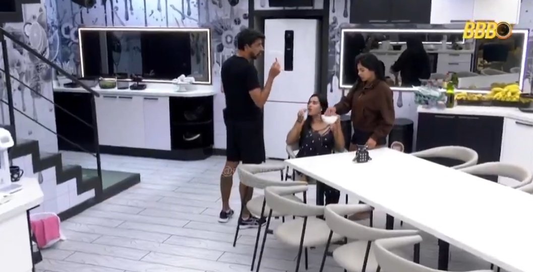 VeraL46006's tweet photo. @bbb FOME NÃO É ENTRETENIMENTO

ESSA DIREÇÃO E ESSE BBB ESTÁ PASSANDO DE TODOS OS LIMITES ÉTICOS, PRECISAM SER DENUNCIADOS PARA ALEM DO JOGO.

QUEREMOS POSICIONAMENTO NO AO VIVO HOJE https://t.co/3ClbMUe3y9