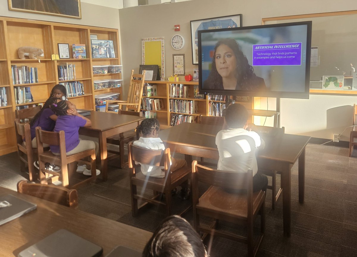 Librarian Kimberly Wooten tweet media