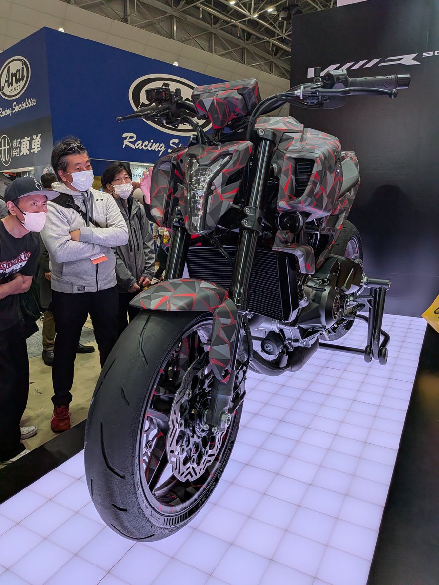 かさやん tweet media