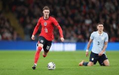 Ugarte on his knees watching Palmer dazzling in the middle 💙. He can only be Manchester United player 😂😂
<a href="/Tunnykvng/">Elvis Tunde</a> <a href="/ManUnitedMedia/">Man United Media</a> <a href="/debbie_Gabbie/">Debbie Chelsea</a>