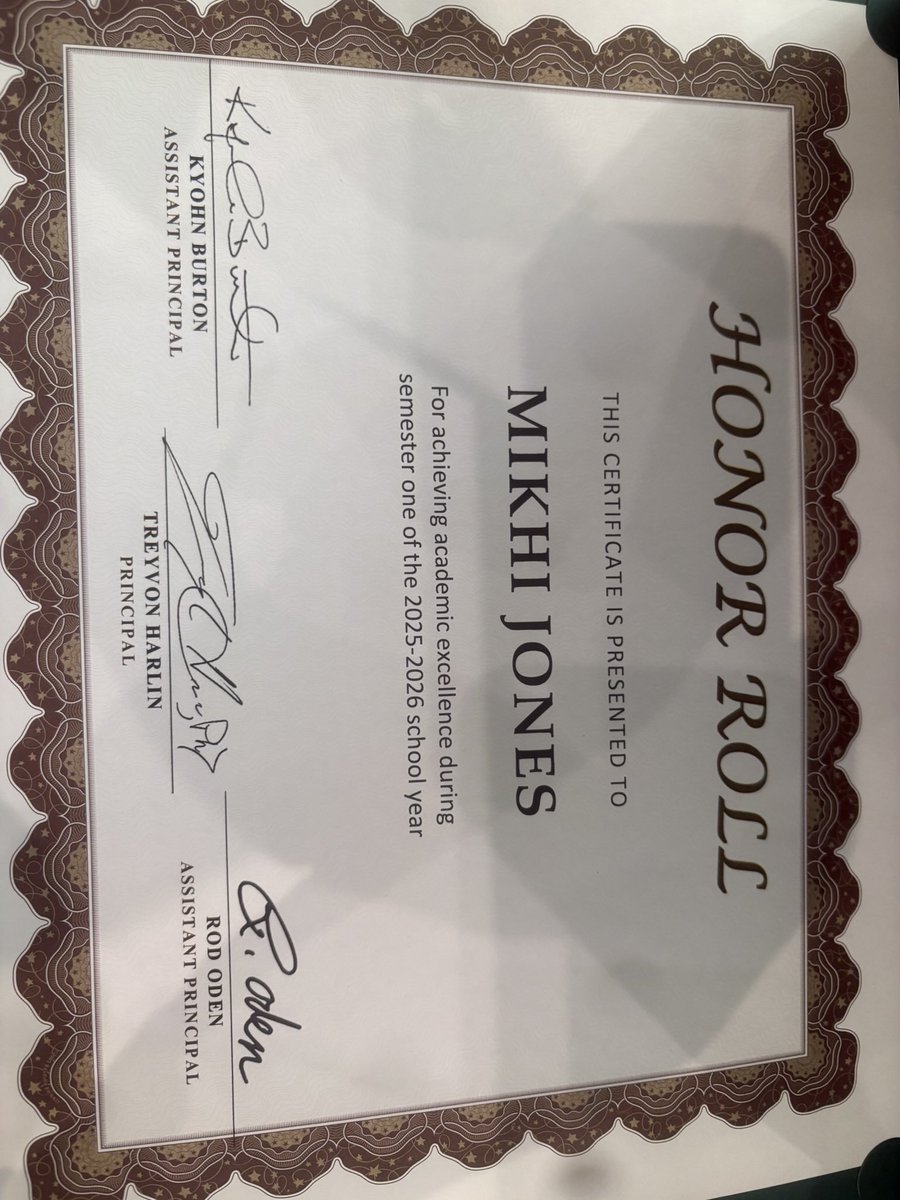 Mikhi jones tweet media