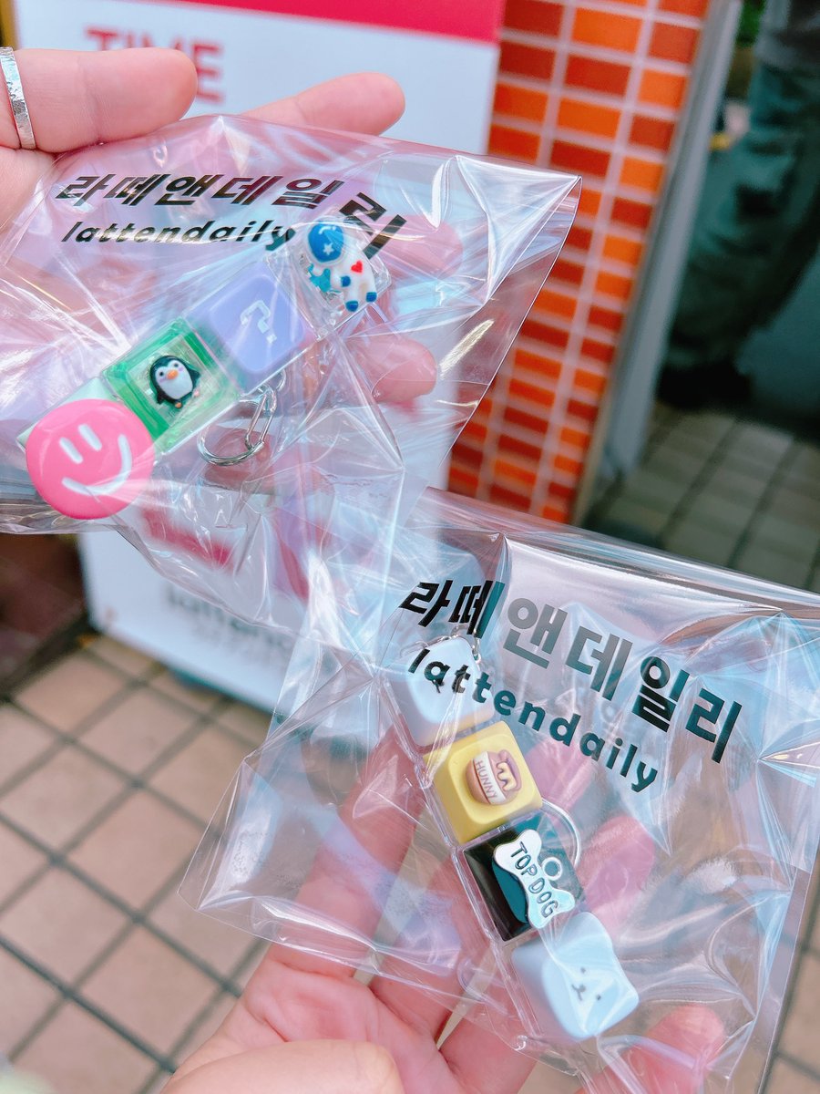 をりこ tweet media