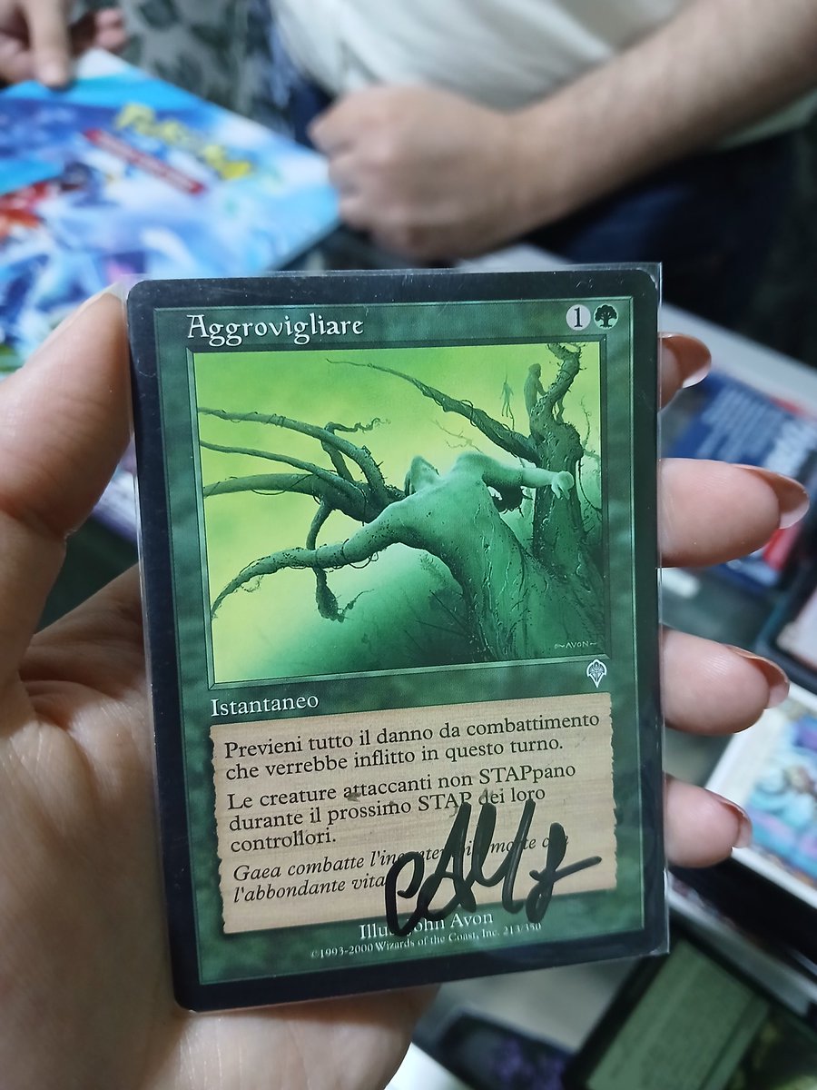 Unos amigos se aventaron a jugar al <a href="/paupergeddon/">Paupergeddon Tournament</a> por primera vez y me trajeron un Tangle firmado por <a href="/Mengu09/">Andrea Mengucci</a> 🫪💖  Amo a la comunidad de pauper ฅ⁠^⁠•⁠ﻌ⁠•⁠^⁠ฅ❤️