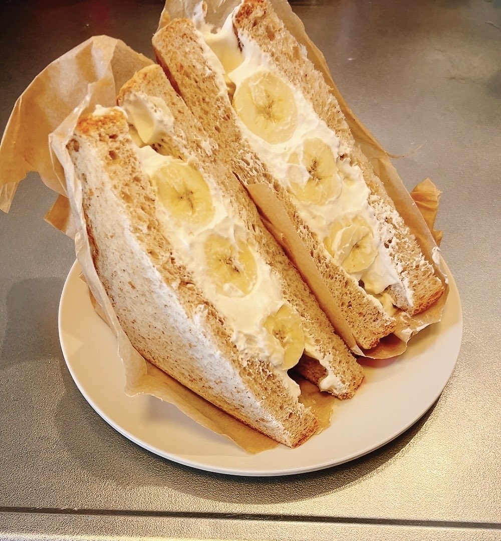 ひもの tweet media