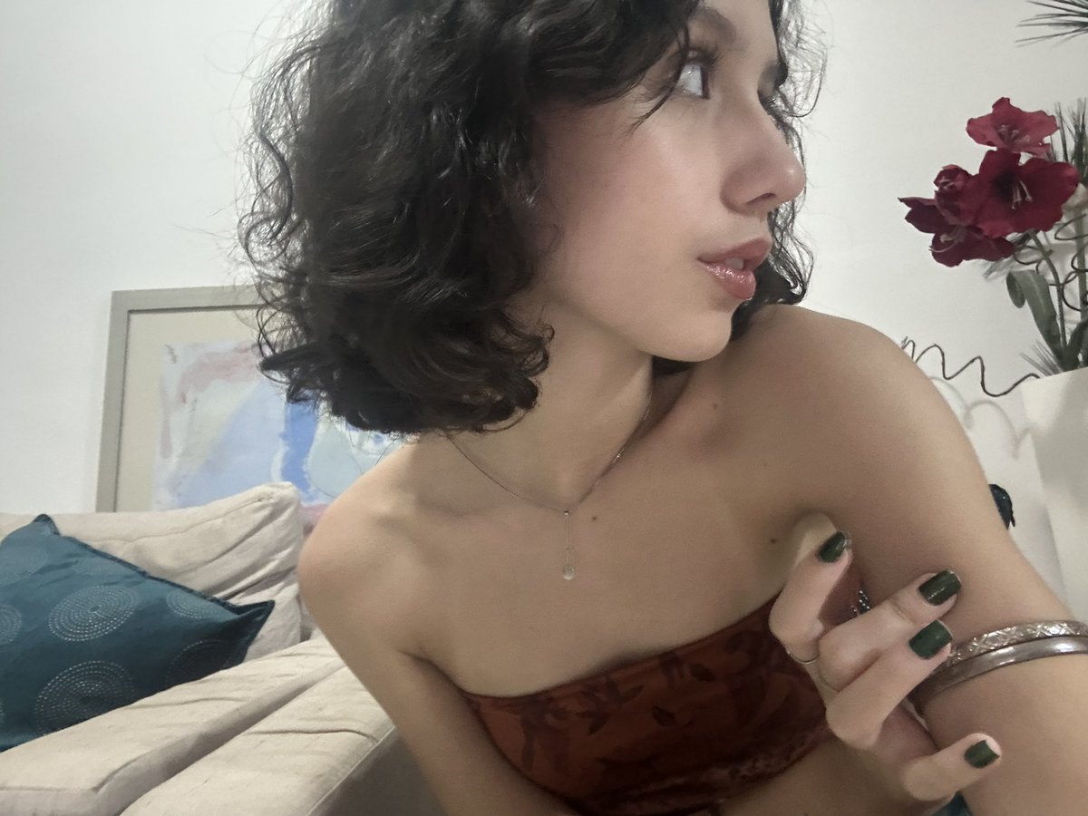 carolina tweet media