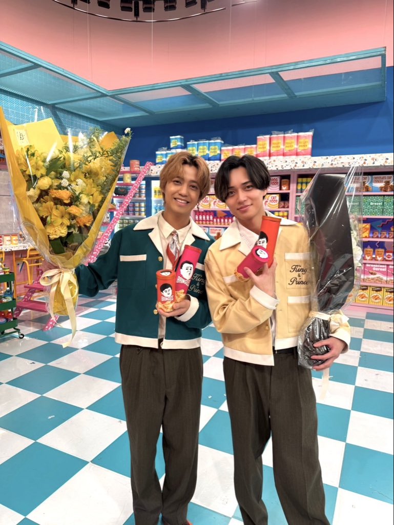 kp_official0523's tweet image. ＼このあと13:30〜／
ついに『キントレ』最終回が放送です📺

応援してくださったみなさま
支えていただいたスタッフのみなさま
そして劇団ひとりさん、ザキヤマさん

本当にありがとうございました！
最後は4人で沖縄ロケ🌺

みなさん最後までぜひ楽しんで観ていただけたら嬉しいです！！✨