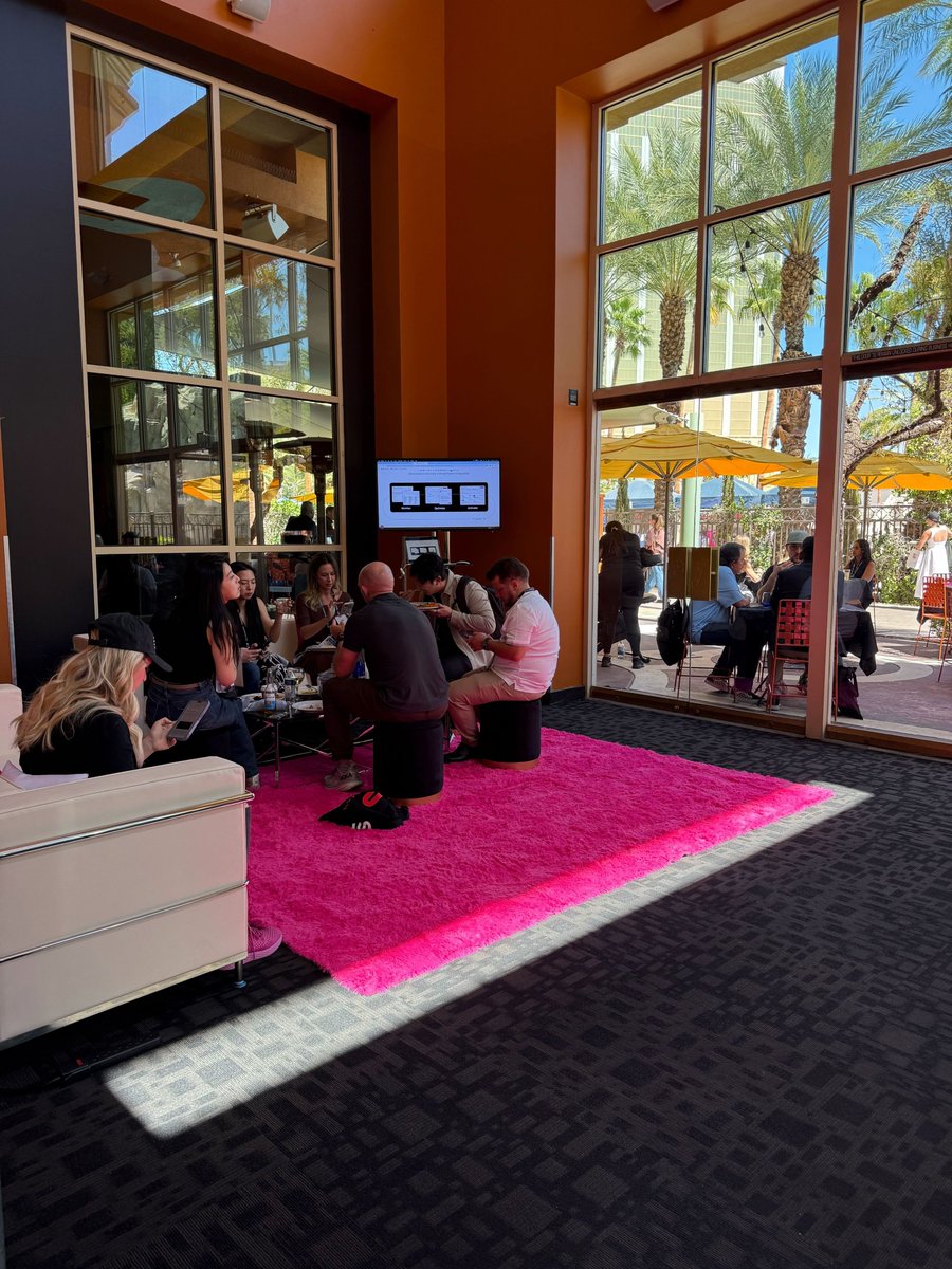 fabric_commerce's tweet photo. From our VIP Glow Up lounge to our poolside gazebo, that’s how fabric NEON did #ShoptalkSpring! 🌴☀️

Great convos, great vibes, lots of AI discovery talk. Thanks to everyone who joined us. 🙌

Next up:
📅 Product Agent live demo on April 14. Register now: https://t.co/ePTvrPNBAi https://t.co/SnHW0wMiSy