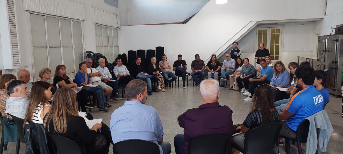 EMILIANO (EAP) tweet media