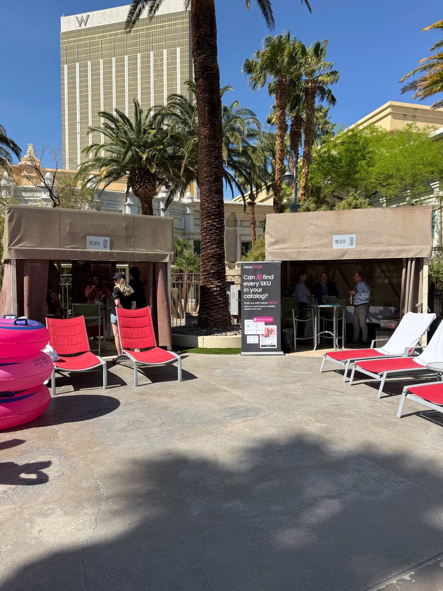 fabric_commerce's tweet photo. From our VIP Glow Up lounge to our poolside gazebo, that’s how fabric NEON did #ShoptalkSpring! 🌴☀️

Great convos, great vibes, lots of AI discovery talk. Thanks to everyone who joined us. 🙌

Next up:
📅 Product Agent live demo on April 14. Register now: https://t.co/ePTvrPNBAi https://t.co/SnHW0wMiSy