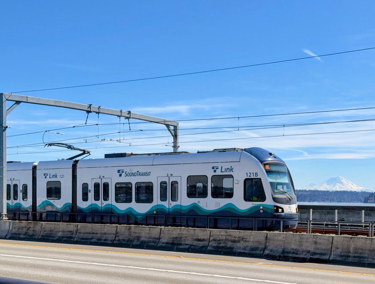 mikexu_'s tweet photo. 𝗟𝗮𝘀𝘁 𝗱𝗮𝘆 𝗼𝗳 𝘄𝗮𝗶𝘁𝗶𝗻𝗴.
𝗠𝗮𝗿𝗰𝗵 𝟮𝟳, 𝟮𝟬𝟮𝟲
@soundtransit #2line #crosslakeconnection https://t.co/snFS3PSzg7