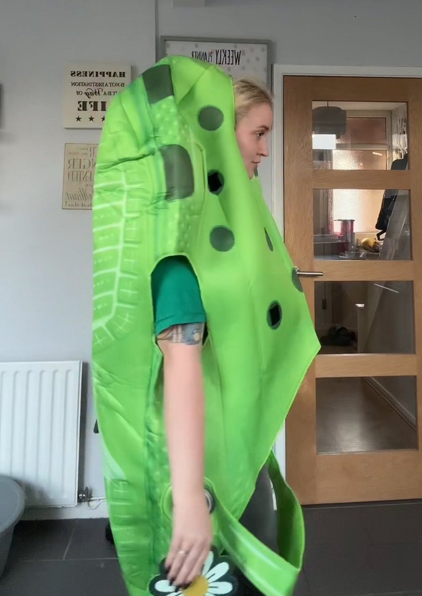 chansky235's tweet photo. @LanaLC_ sorry can't beat the old spike costume 😌 https://t.co/G5W0iBkjmq