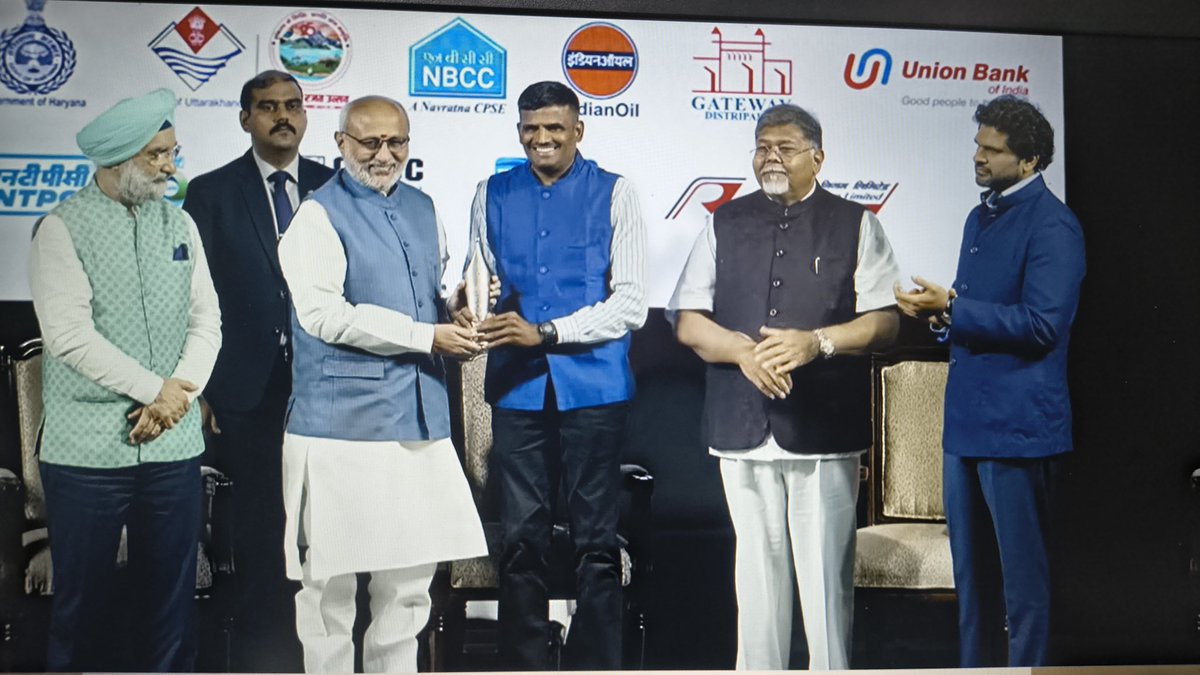 alimshaikhTOI's tweet photo. "Embrace patience and have faith in the journey you are on. What's meant to be yours will come to you anyway" 

Many Congratulations @DSandip_TOI for the prestigious Ramnath Goenka award https://t.co/Tnaotboy3M