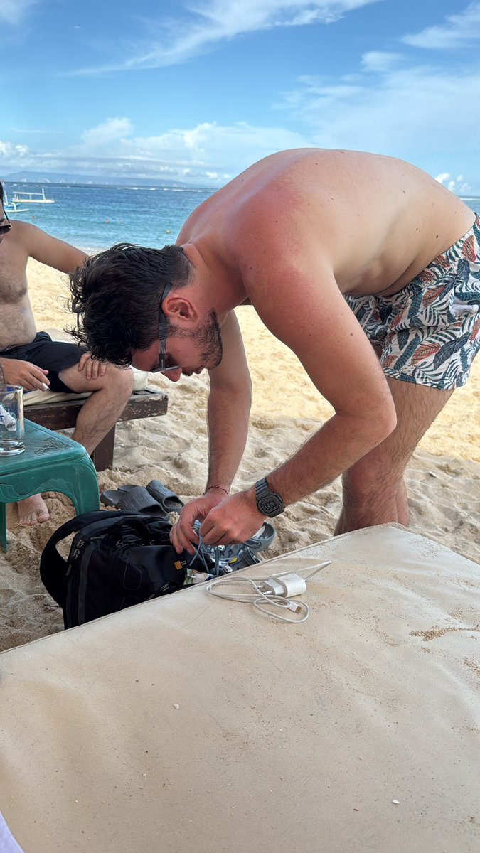 Botslim29 tweet media