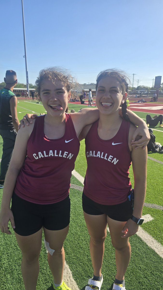 Calallen_XCTF's tweet photo. JV 800m Dash at Pirate Relays‼️
🥇 Faith M.
🥈Savannah N.

#RunFastRunFar | #WeAreCalallen https://t.co/bDALNqxzck