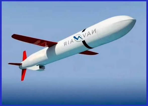 AnilYadavmedia1's tweet photo. स्विट्ज़रलैंड ने कई साल पहले अमेरिका से 
Tomahawk  मिसाइल खरीदने का सौदा किया था,
ईरान के साथ लड़ाई में अब अमेरिका को खुद Tomahawk मिसाइल की कमी हो रही है,
इसलिए अमेरिका ने स्विट्ज़रलैंड से कहा 
मिसाइल नहीं देंगे,

स्विट्ज़रलैंड ने कहा, OK फिर हम पैसा भी नहीं देंगे,
अमेरिका ने कहा Ok, हम पैसा उसमें से काट लेंगे,
जो तुमने F -35 जेट्स के लिए दिए थे,

स्विट्ज़रलैंड को ना Tomahawk मिला, 
ना F -35

स्विट्ज़रलैंड के प्रधानमंत्री अब कह रहे हैँ 
अमेरिका भरोसे लायक देश नहीं है,