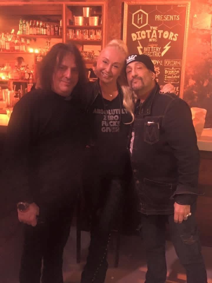 𝐋𝐚𝐮𝐫𝐞𝐧 𝐌𝐢𝐥𝐥𝐞𝐫 tweet media