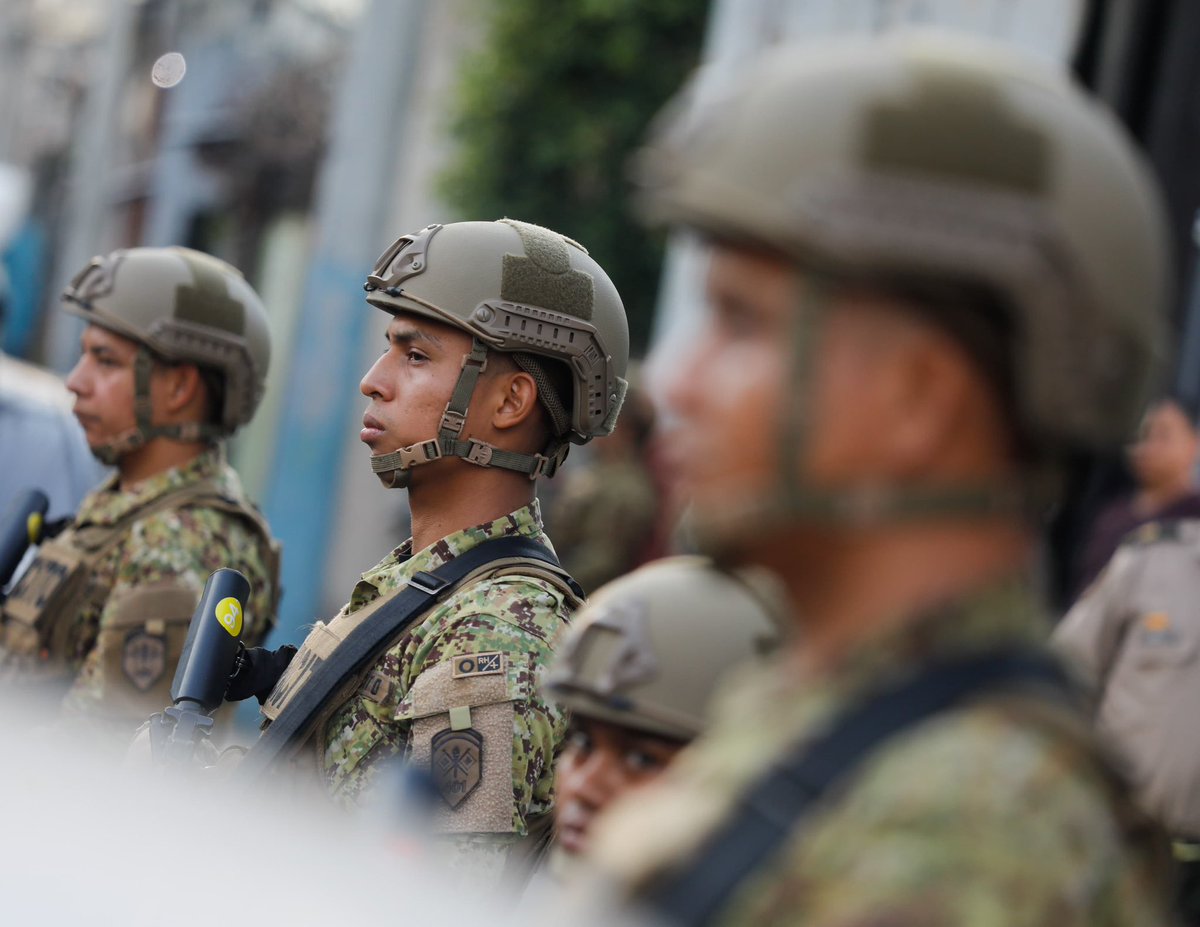 FUERZA ARMADA tweet media