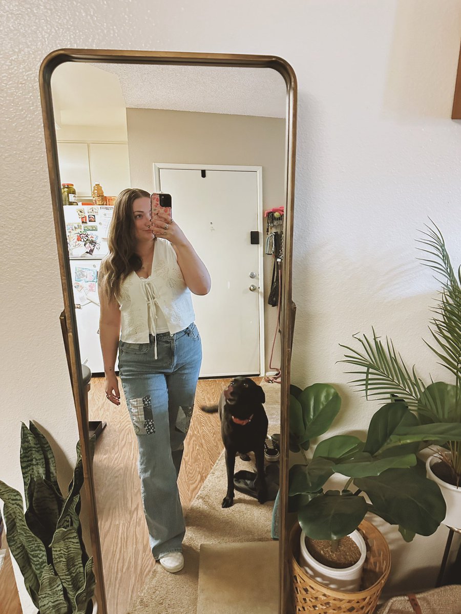 Emily Rose tweet media