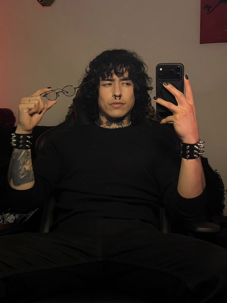 Bragoxx0 tweet media