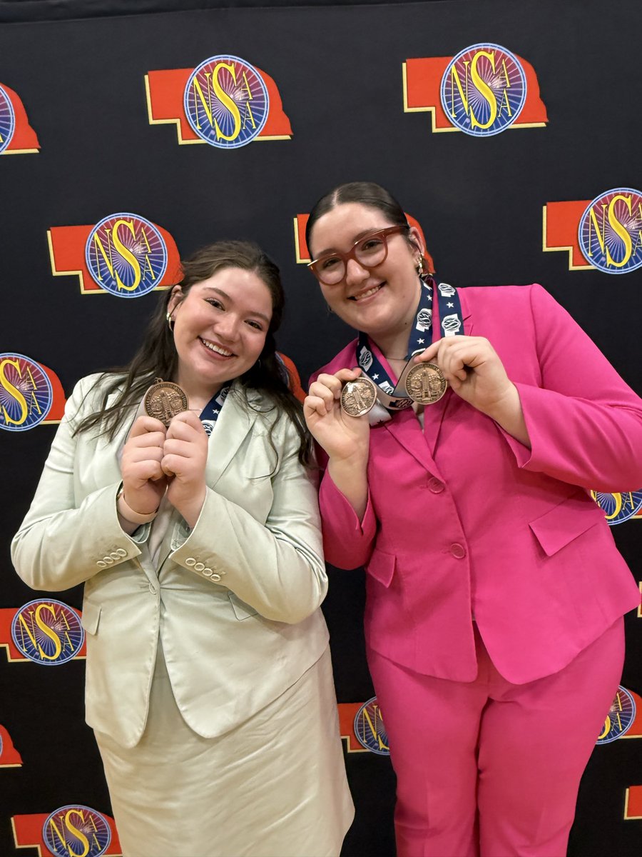 _MHSActivities's tweet photo. Marian Speech - NSAA Class A State Tournament in Kearney

Congrats to Marian Speech Medalists!!

Helen Christen 
- 3rd Entertainment

Violet Christen
- 6th Entertainment
- 6th Informative

Sweepstakes
- 5th

Congrats Crusaders Speech!!

@OmahaMarian https://t.co/nJRVQCuXFS