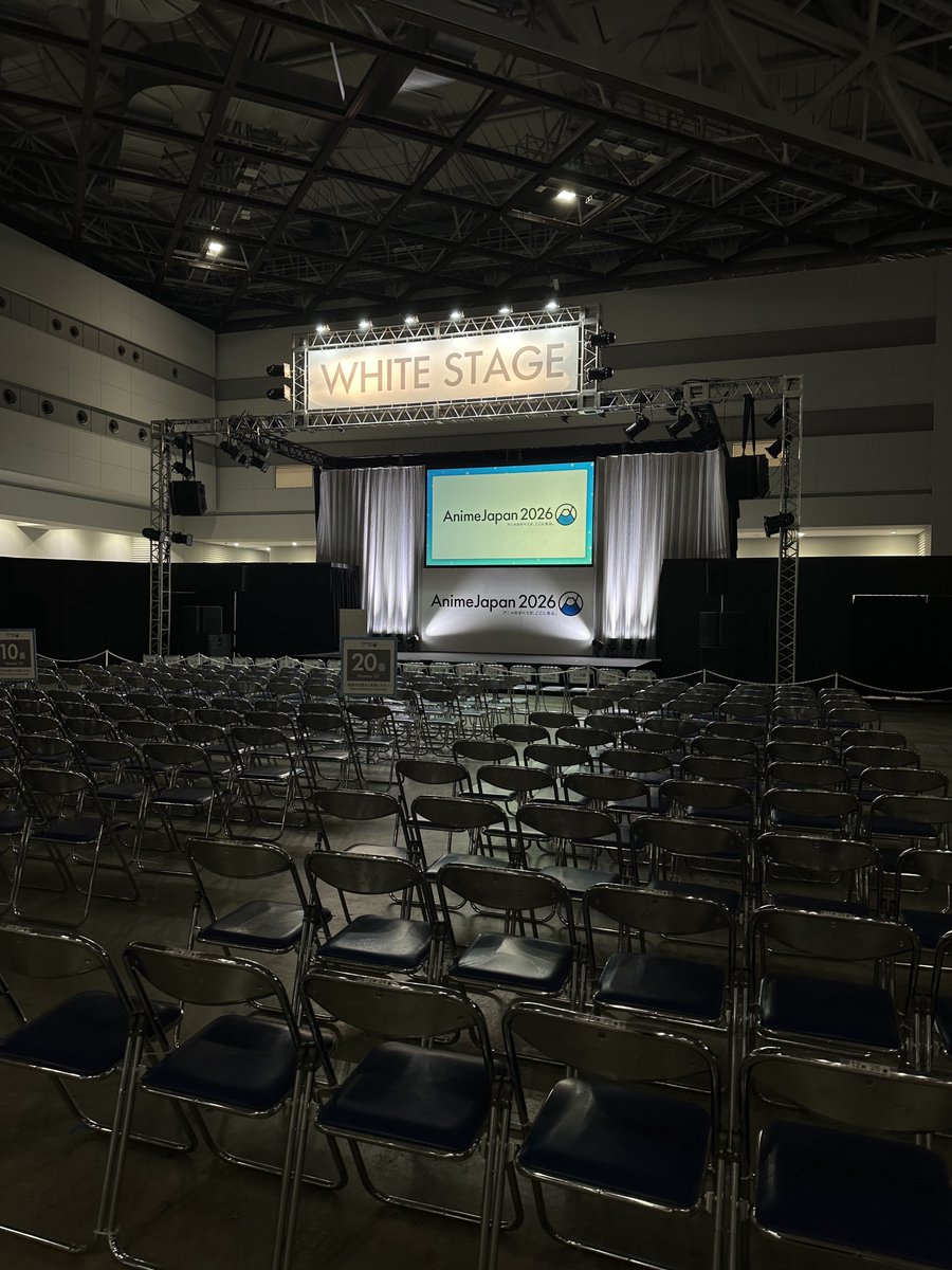 animejapan_aj's tweet photo. ／
#AJ2026 ステージ速報🔥
＼

WHITEステージもスタートしました📸✨
ここでしか見られないステージを
オンラインでも体感しよう📱💻

📡 無料ライブ配信はこちらから
https://t.co/gKIior6SLF

#AJ2026 #アニメジャパン https://t.co/rxwqiSj5mE
