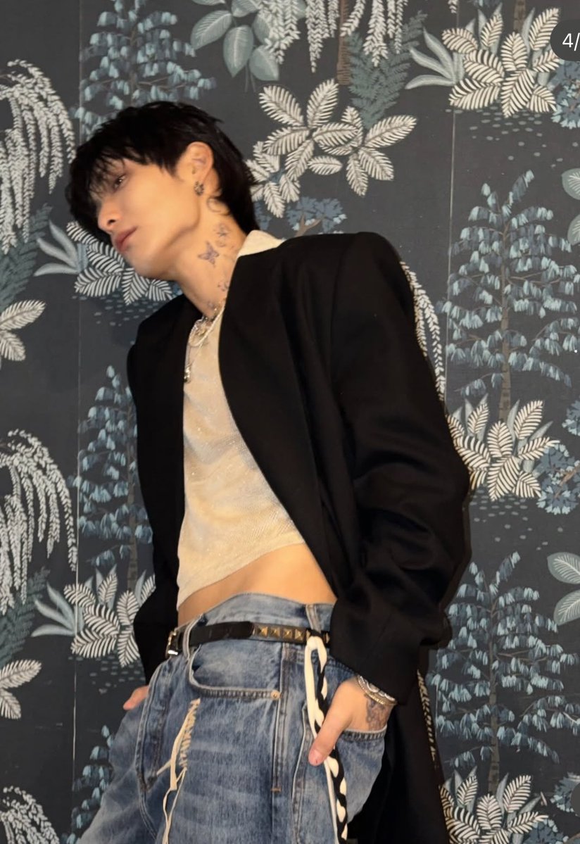 Kael está sem mel 🔬 tweet media