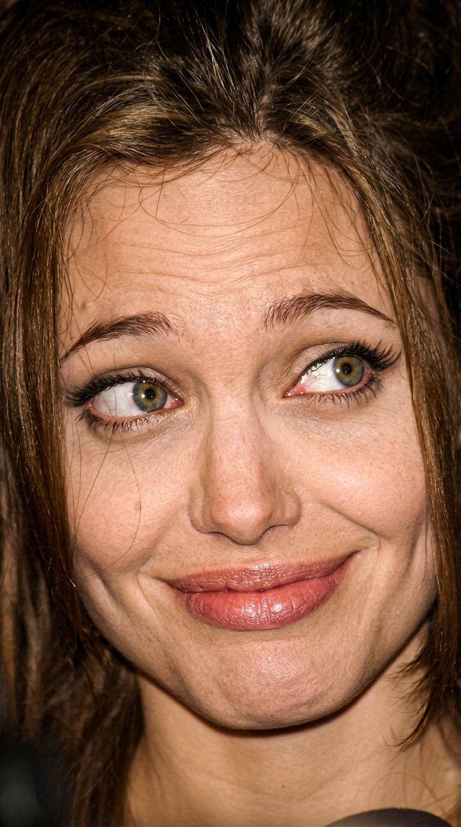 UHQ TWEETS tweet media