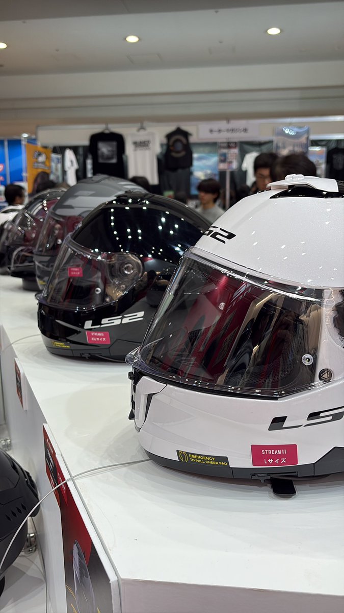 kuzkt's tweet photo. よさげ。
#LS2 #LS2HELMETS #LS2モタサイ2026 #東京モーターサイクルショー https://t.co/GLDF3asReR