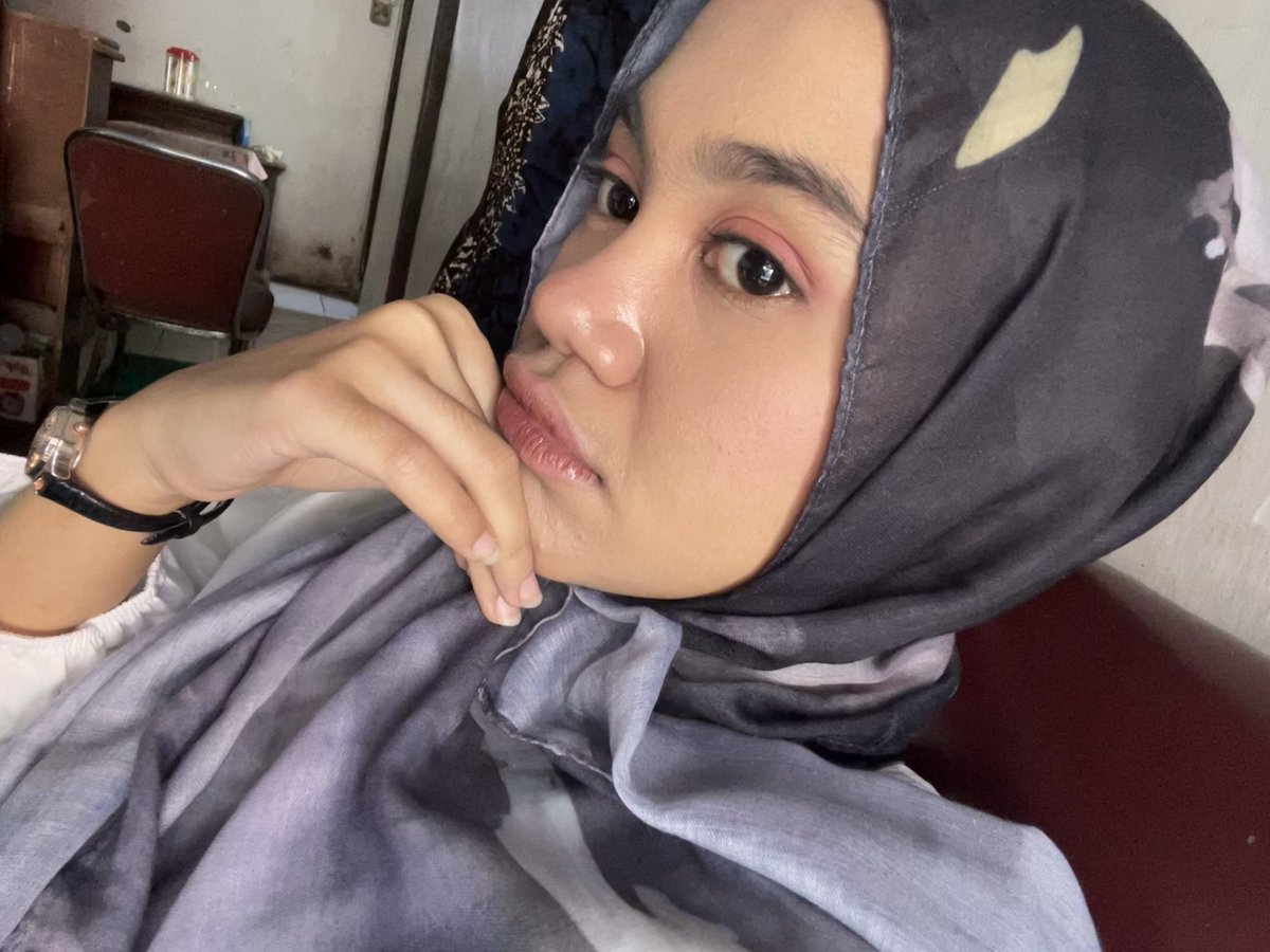 yaelacok's tweet photo. telat ga ya klo ngucapin minal aidzin wal faizin skrg.. https://t.co/DM4lFIfdOe