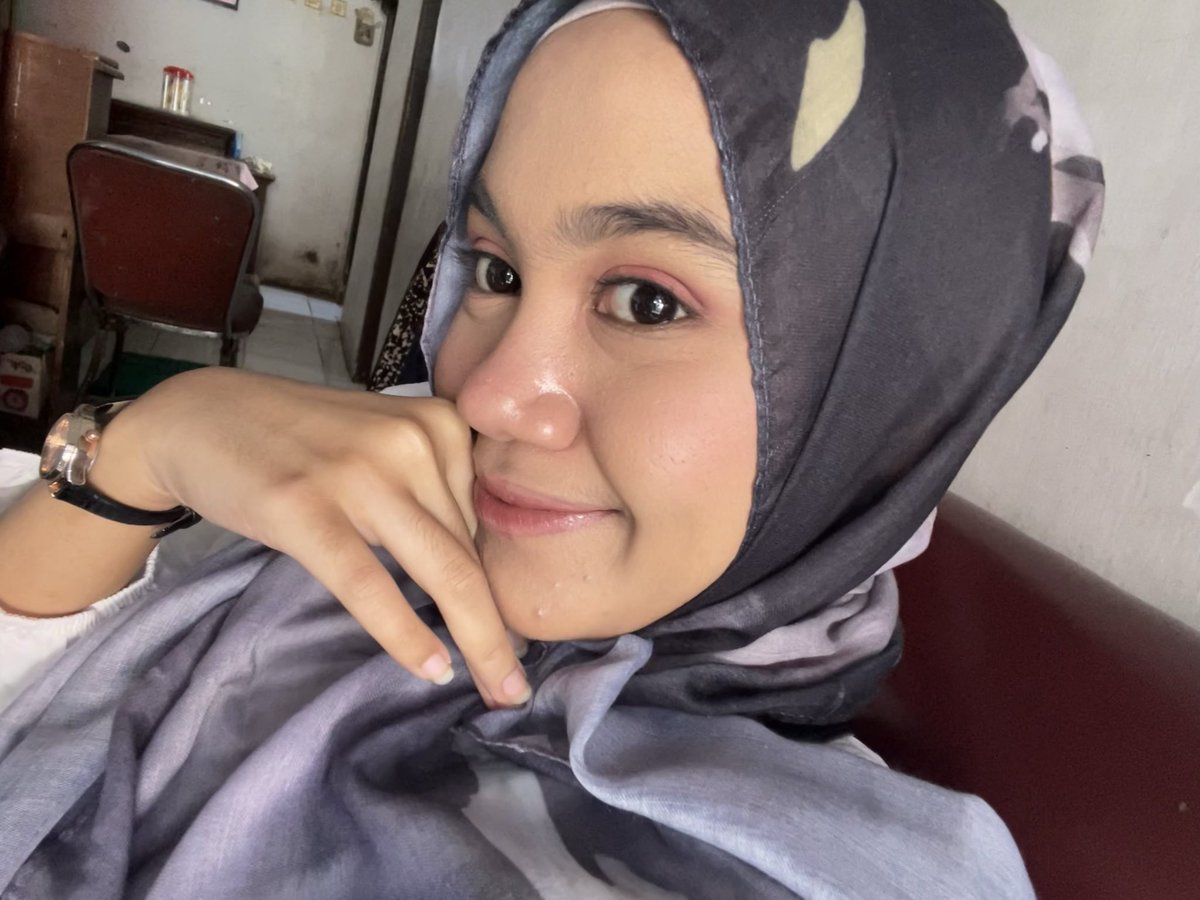 yaelacok's tweet photo. telat ga ya klo ngucapin minal aidzin wal faizin skrg.. https://t.co/DM4lFIfdOe