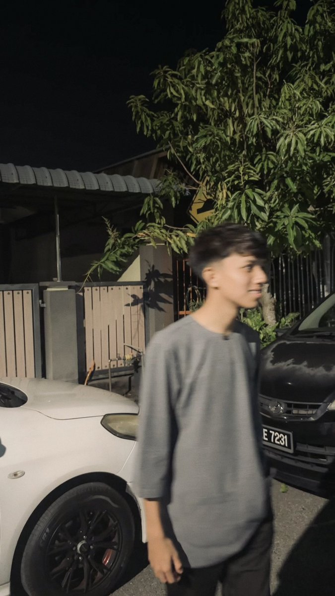 reftshill tweet media