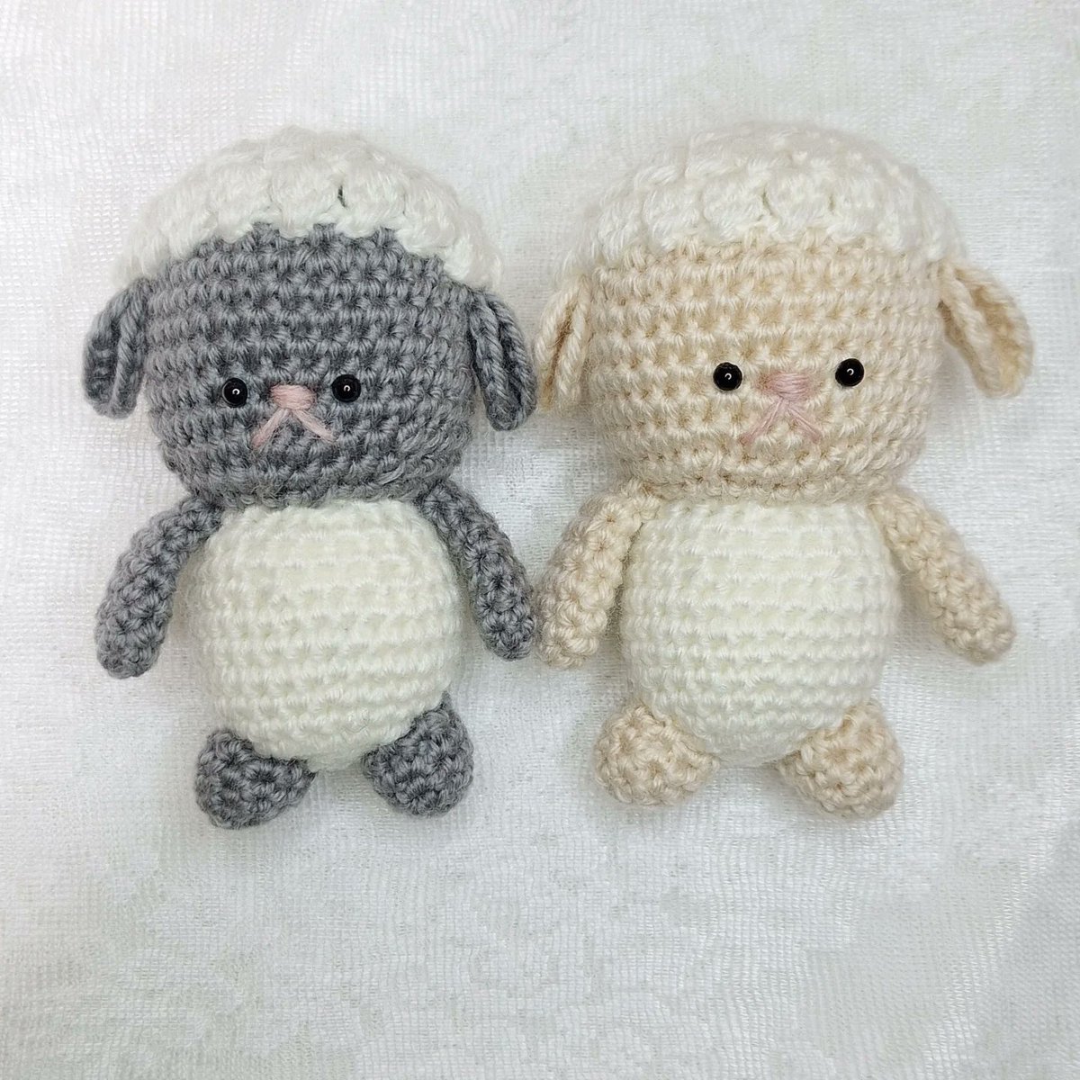 Mito_desuna's tweet photo. つぶらな瞳のひつじさん🐑

 #あみぐるみ  #ぬいぐるみ  #編み物 
 #ハンドメイド  #ぬい撮り https://t.co/KtWhdjPoqg