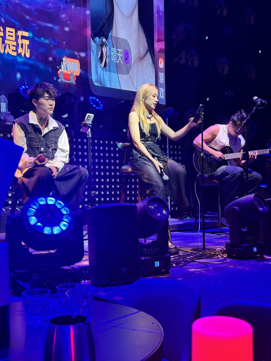 klaus hackmann tweet media