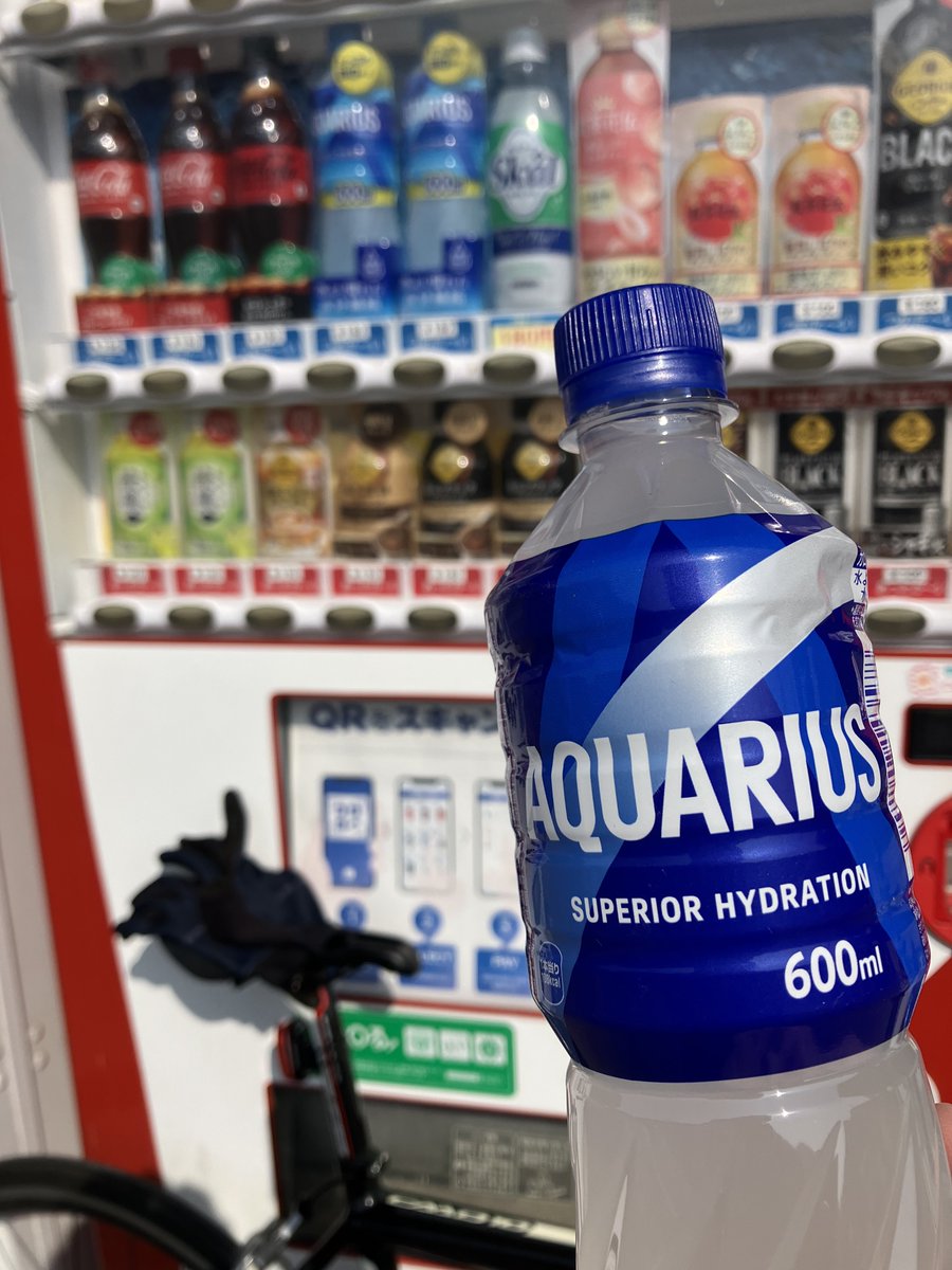 kohnoji52's tweet photo. 無料なら大きいので
#コーラ飲むほど走ってない https://t.co/iwmWFYIS4U