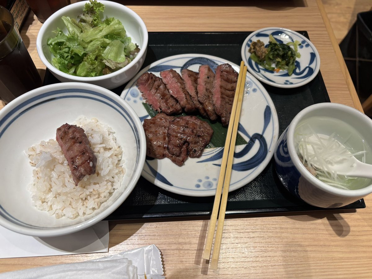 Rein_Weiss_'s tweet photo. 朝ご飯食べたら神奈川行くぞー！

昨日のお夕飯↓ https://t.co/crzpUhOZ0d
