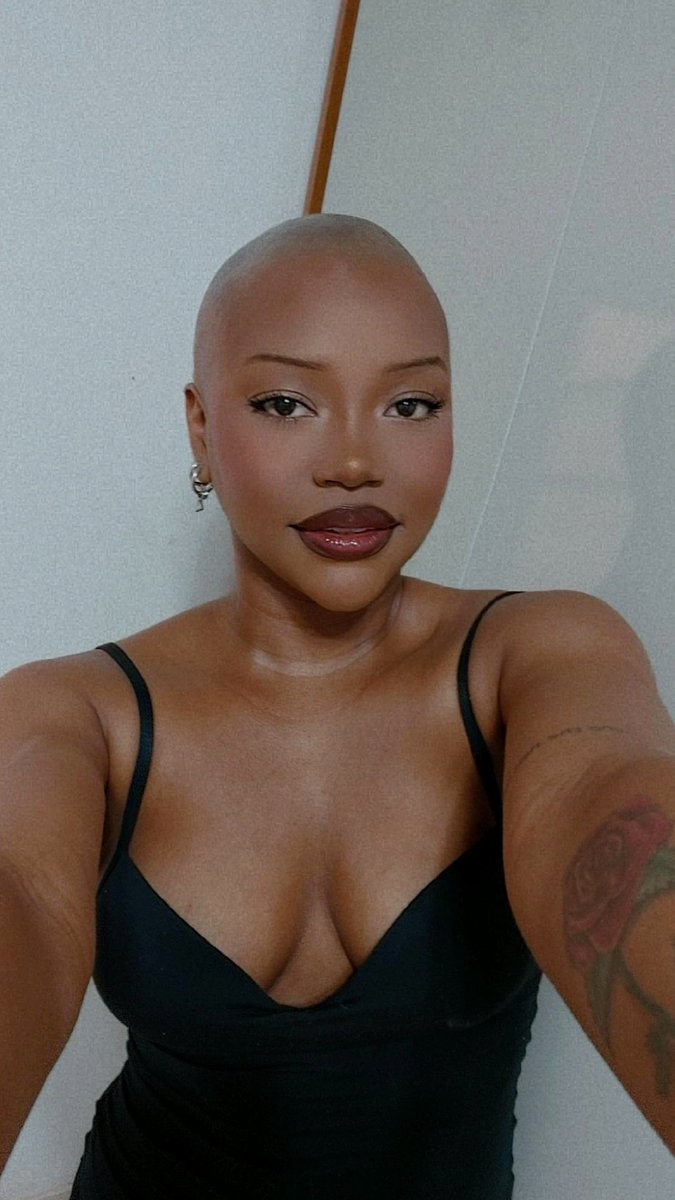 yoongi's wife, 𝐥𝐚𝐥𝐢⁷⚢🐾 tweet media