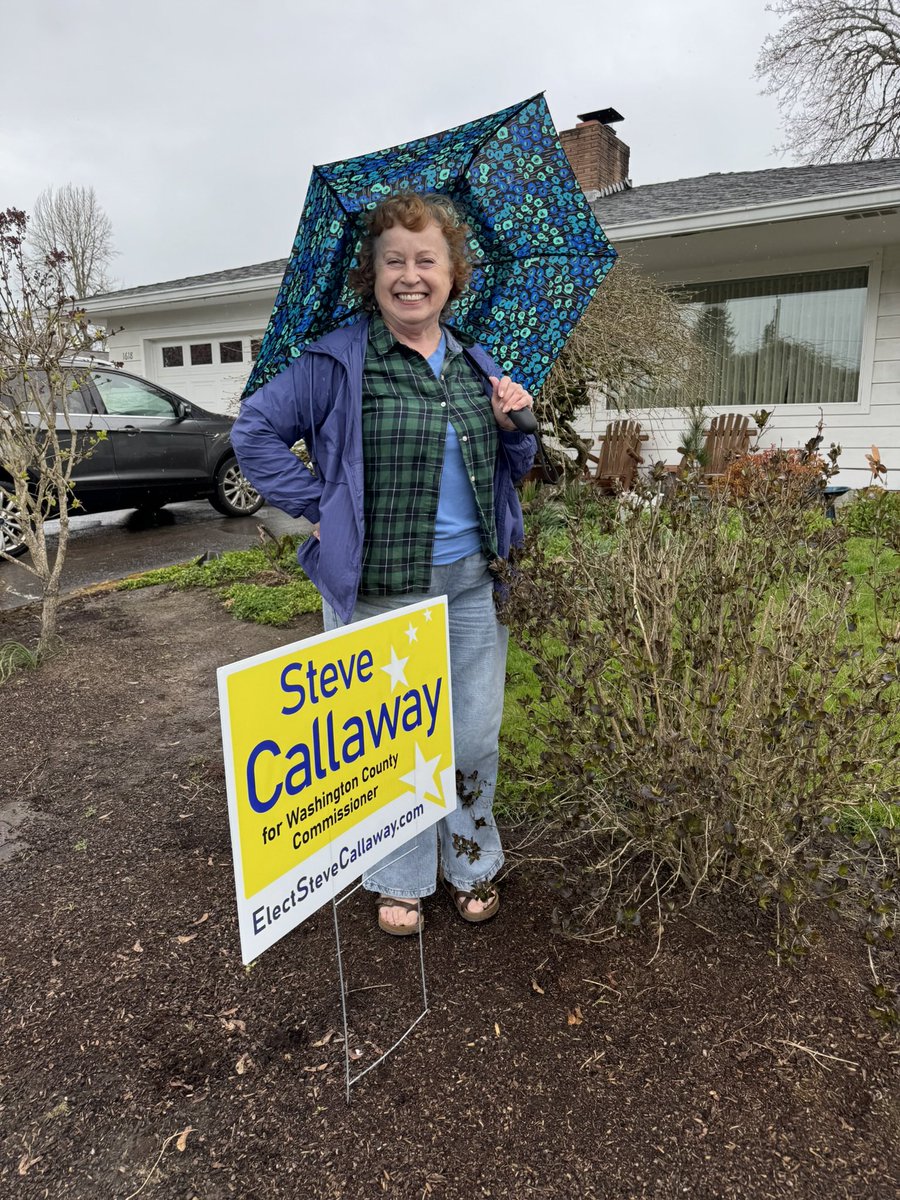 SteveCallaway2's tweet photo. It’s spring! Flowers and signs are blooming! Contact me for yours! #CallawayForCounty https://t.co/b1k7Y6Vv85