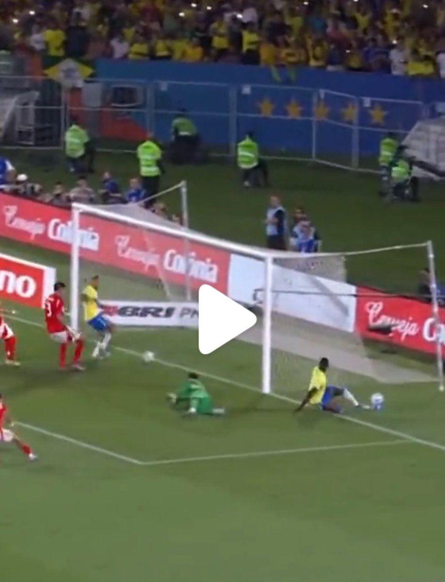 Czam 🌓👨🏼🎨 tweet media