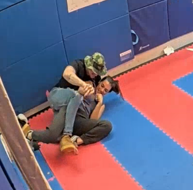 ざわ..ざわ.. tweet media