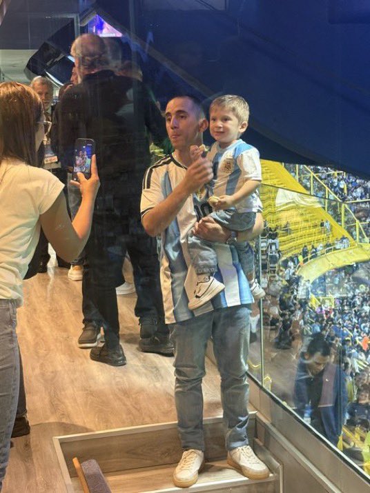 PAMPA 💙💛💙 tweet media