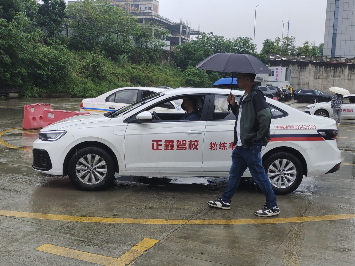 leo's heaven tweet media