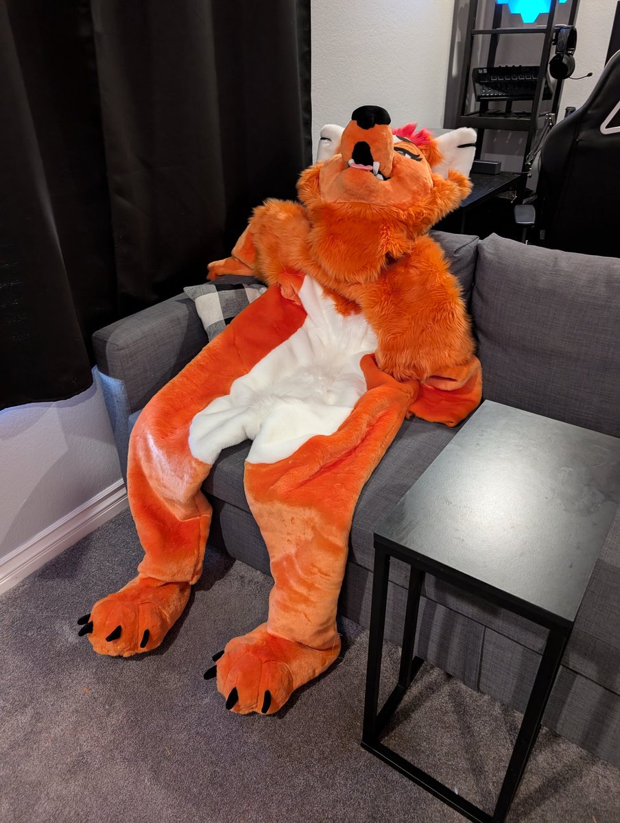 NeeNee @ LVFC 🎰 tweet media